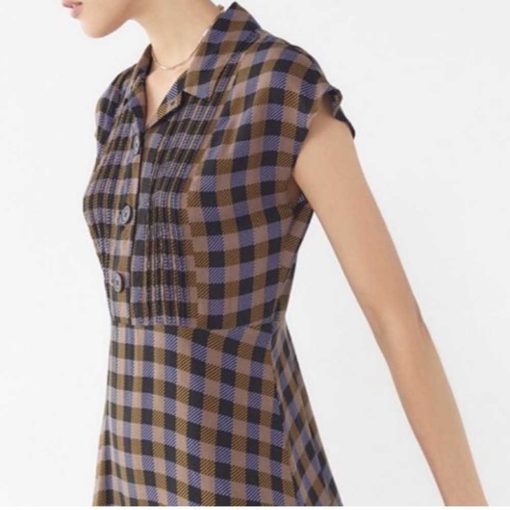 ! Urban Outfitters Nancy Short Sleeve Shirt Dress - Picture 5 of 10